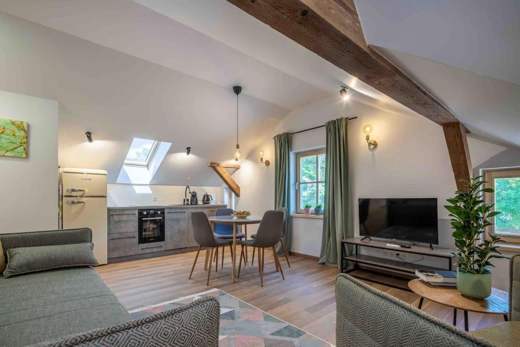 Villa Hubertus Juodkrante Luaran gambar